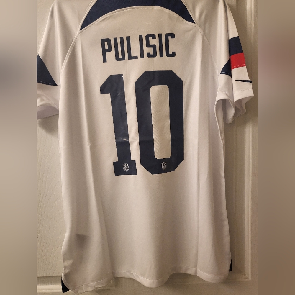 -Pulisic jersey